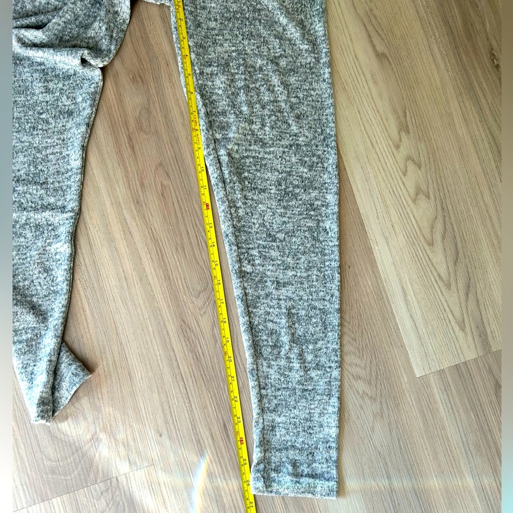 Leggings Women’s Heather  Gray Size Med Like New Casual Comfort Everyday - Picture 4 of 6